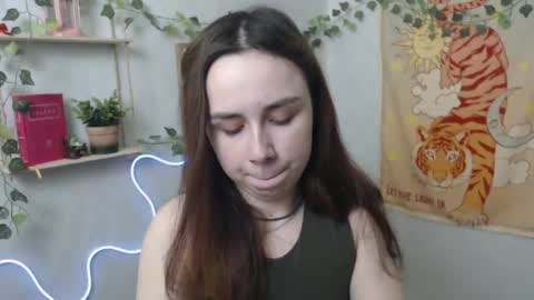 Snapshot of veryveryvery_shy chatting on 04-13-26, 05:24 veryveryvery_shy online show from 04-13-26, 05:24