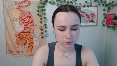 Snapshot of veryveryvery_shy chatting on 05-26-26, 05:47 veryveryvery_shy online show from 05-26-26, 05:47