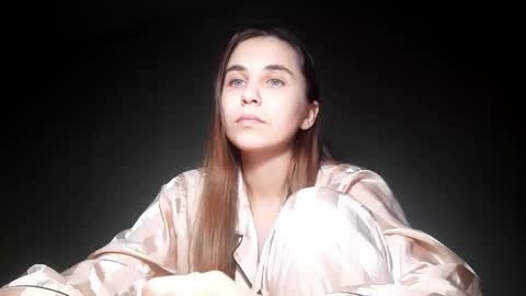 Snapshot of vesperlyn chatting on 12-03-25, 10:41 Dasha online show from 12-03-25, 10:41