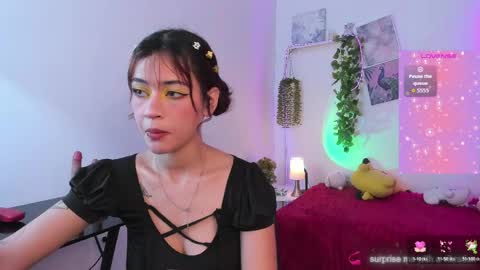 Snapshot of vexa_rosie chatting on 05-20-26, 05:24 hi im vexa online show from 05-20-26, 05:24