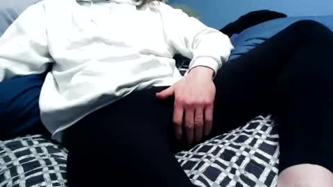 Vexnew online show from 04-12-26, 09:42