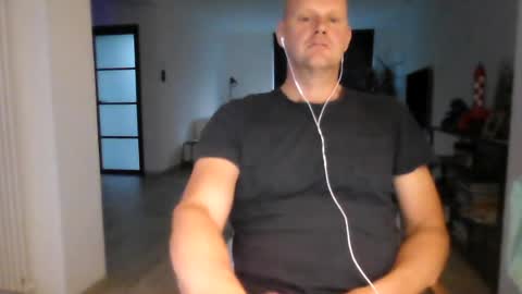 vic1_2072 online show from 07-06-26, 03:47