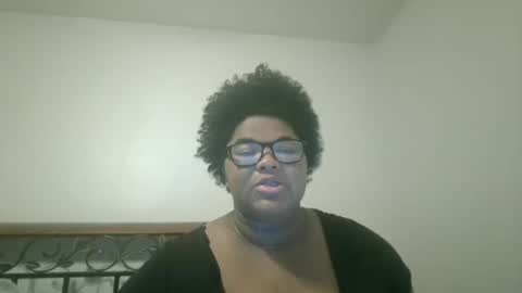 vickiryder56 online show from 05-19-26, 03:02