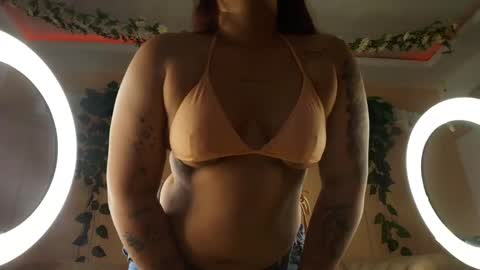 VICKY  online show from 04-16-26, 09:39