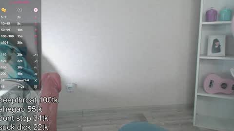 vickyfuckingdoll online show from 06-07-26, 12:04