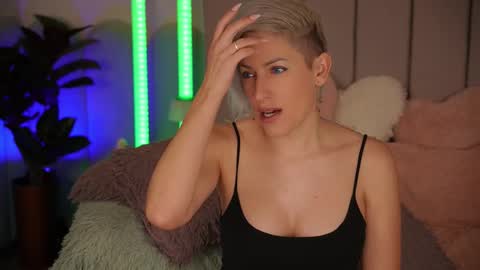 vickysecret96 online show from 01-16-26, 06:23