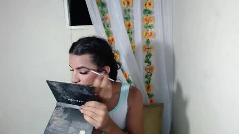 Snapshot of vickyxdany chatting on 04-15-26, 11:16 vickyxdany online show from 04-15-26, 11:16