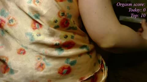 Victoria97 online show from 05-25-26, 06:36