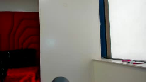 Snapshot of victoria__grey_ chatting on 05-13-26, 06:05 Victoria grey online show from 05-13-26, 06:05