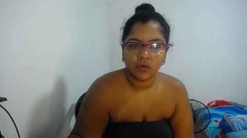 Snapshot of victoria_big1 chatting on 03-29-26, 12:05 lut83 online show from 03-29-26, 12:05