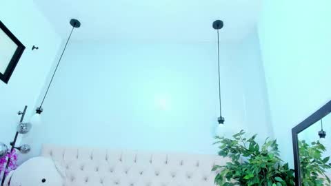 Victoria online show from 01-08-26, 07:05