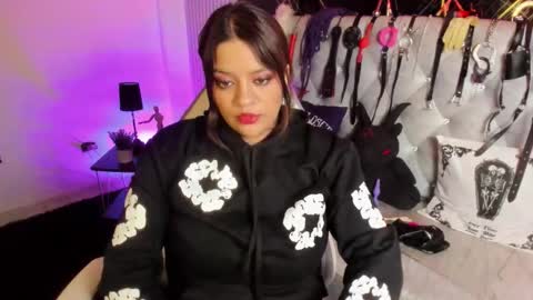 victoria_floyd1 online show from 01-10-26, 01:46