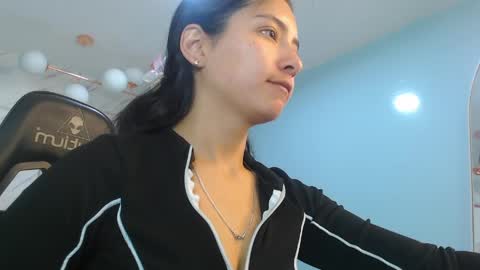 Victoria online show from 04-29-26, 01:04