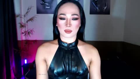 Snapshot of victoria_madness_dominatrix chatting on 04-22-26, 06:09 Victoria online show from 04-22-26, 06:09