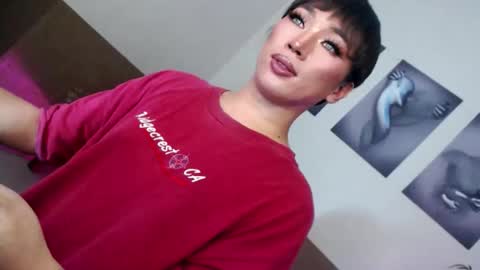 Snapshot of victoria_madness_dominatrix chatting on 05-21-26, 08:27 Victoria online show from 05-21-26, 08:27