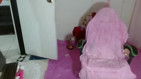 VICKY online show from 02-21-26, 10:33