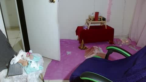 VICKY online show from 04-05-26, 08:06