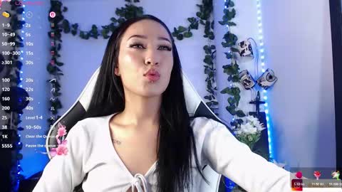 Snapshot of victoria_ricci_a chatting on 11-05-25, 02:11 Victoria online show from 11-05-25, 02:11