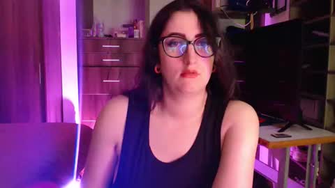 Victoria online show from 05-15-26, 08:49