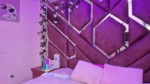 Victoria online show from 03-20-26, 08:46