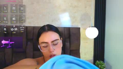 Victoria Andrade online show from 02-26-26, 01:32