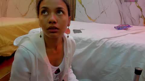 Victoria  online show from 12-15-25, 08:57