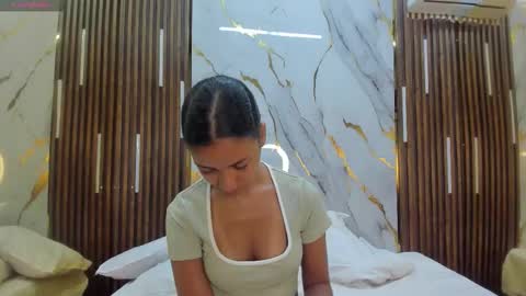 Victoria  online show from 03-27-26, 08:08