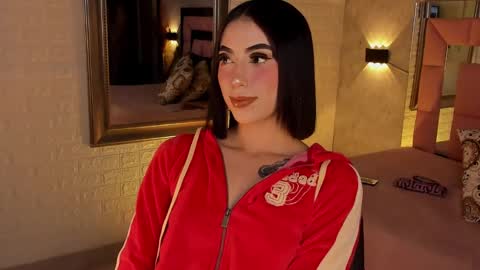 Snapshot of victoriagolden chatting on 02-21-25, 08:49 VICTORIA online show from 02-21-25, 08:49