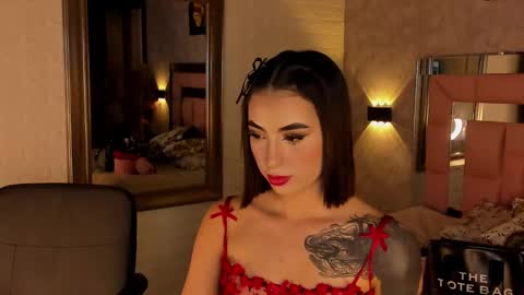 Snapshot of victoriagolden chatting on 02-26-25, 10:53 VICTORIA online show from 02-26-25, 10:53