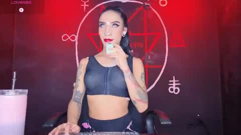 Victoria Vampire online show from 06-15-26, 04:47