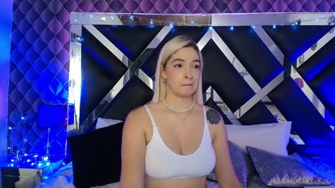 victtoria lee online show from 04-07-26, 09:26