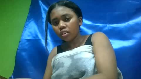 Snapshot of vierge28430 chatting on 06-12-26, 05:45 vierge28430 online show from 06-12-26, 05:45