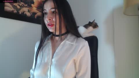 Snapshot of viiolet_collins chatting on 03-04-26, 12:11 VIOLET online show from 03-04-26, 12:11