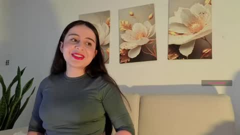 Snapshot of viiolet_collins chatting on 04-02-26, 02:42 VIOLET online show from 04-02-26, 02:42