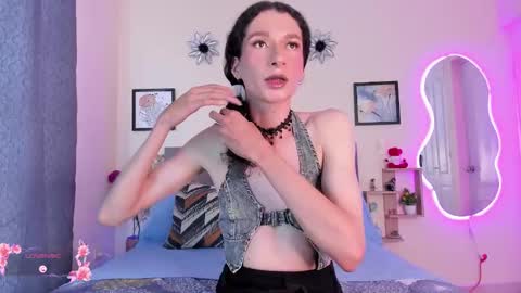 Violet online show from 11-27-25, 07:16