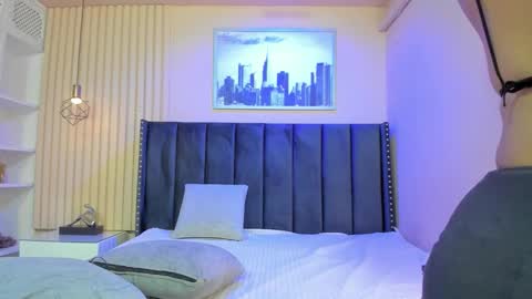 Viiolett online show from 03-28-26, 07:57