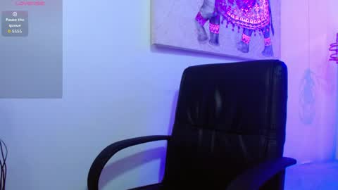 Snapshot of viiolleta chatting on 06-01-26, 12:18 viioleta online show from 06-01-26, 12:18