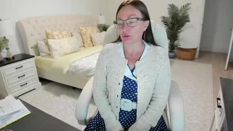 Ukrainian-woman online show from 06-02-26, 09:22