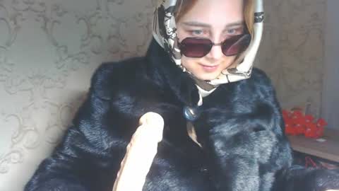 Snapshot of vikiwaitingforyou chatting on 07-15-26, 01:44 Vitoria online show from 07-15-26, 01:44