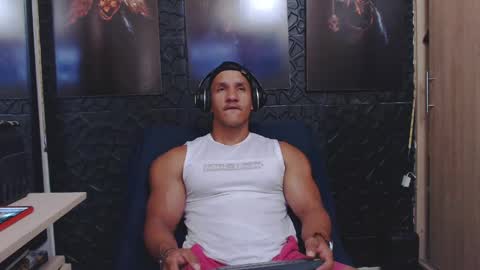 Viktor Herrera online show from 05-22-26, 03:39