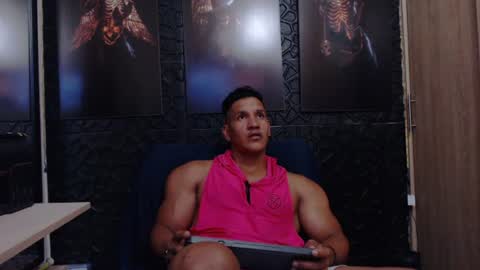 Snapshot of viktorherrera chatting on 07-03-26, 07:09 Viktor Herrera online show from 07-03-26, 07:09