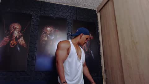 Snapshot of viktorherrera chatting on 07-07-26, 12:02 Viktor Herrera online show from 07-07-26, 12:02