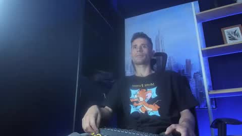 Viktor online show from 01-25-25, 09:15