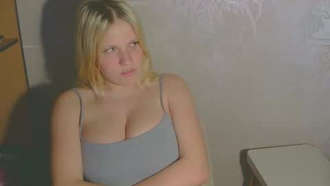 viktoria20502 online show from 12-15-25, 01:15