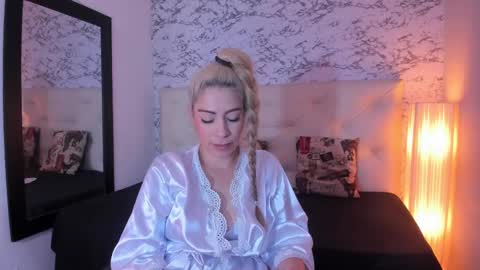 Viktoria online show from 01-14-25, 08:37