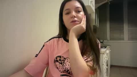 Snapshot of viktoria_most chatting on 11-29-25, 10:46 Viktoria Most online show from 11-29-25, 10:46