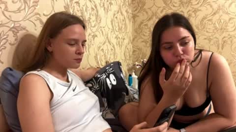 viktoriapfajfer838 online show from 06-12-26, 12:53