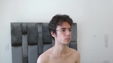 viktornoir online show from 10-18-25, 04:19