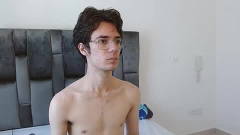 viktornoir online show from 10-21-25, 02:07