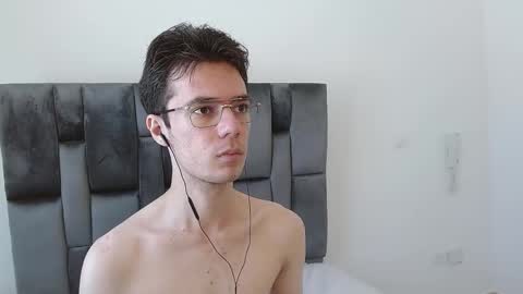 viktornoir online show from 11-07-25, 03:01